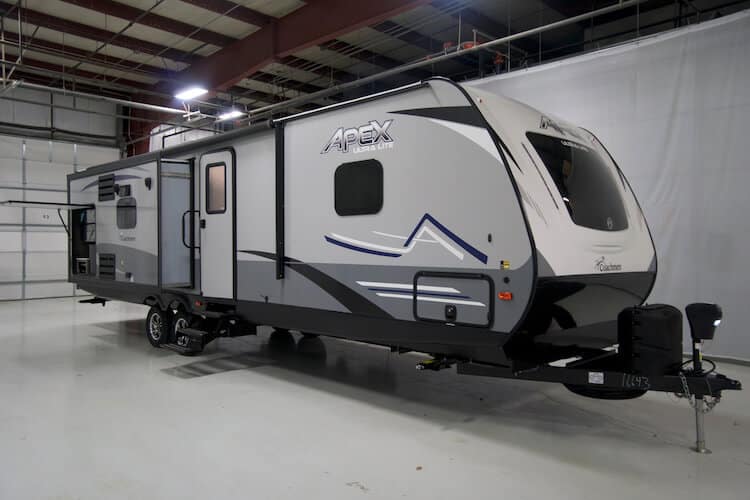 Coachmen RV Apex Ultra-Lite 293RLDS travel trailer