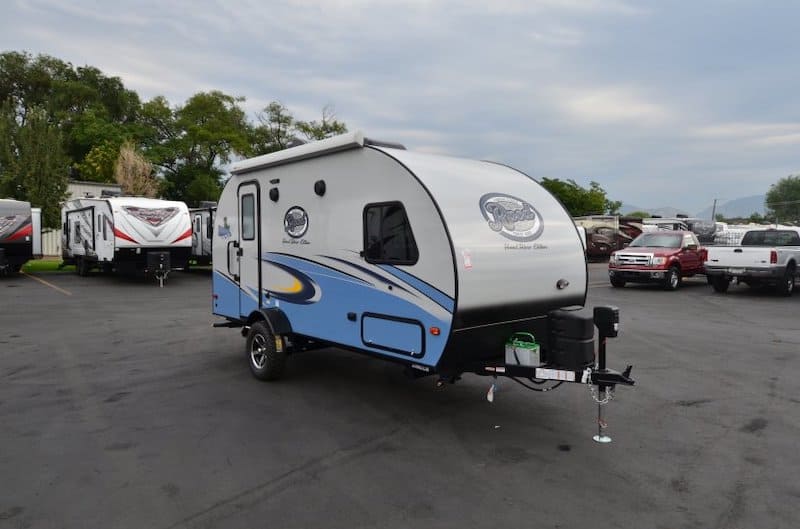 ultra lite travel trailers under 5000 lbs