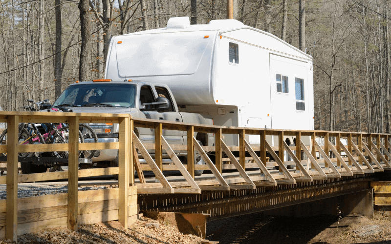 diesel vs gas for towing a 5th wheel trailer